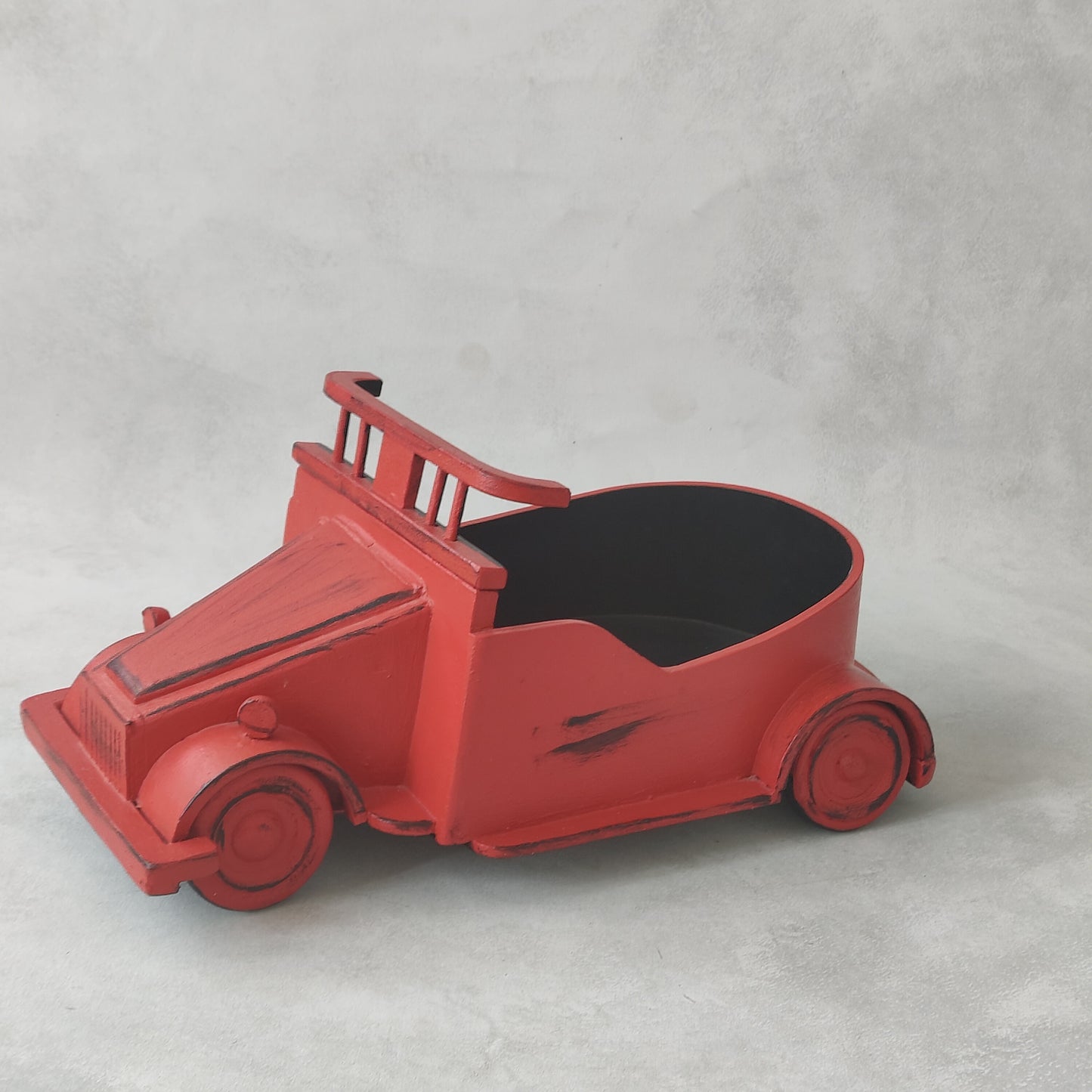 CAR RED