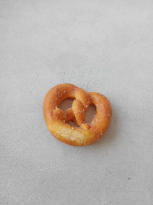 SUGAR PRETZEL