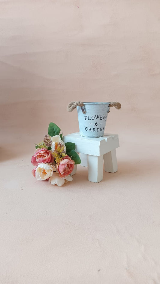 FLOWER BUCKET