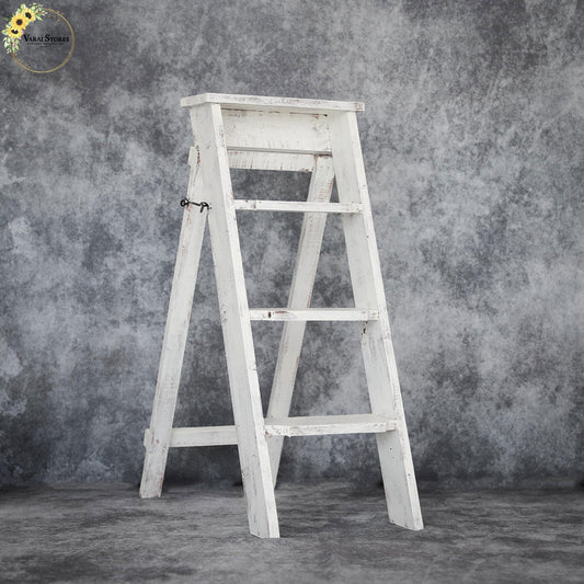 Ladder – Distressed White (Big)