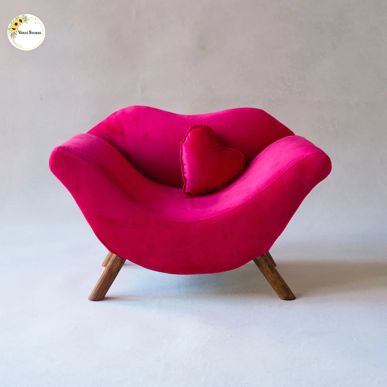 Lip Sofa